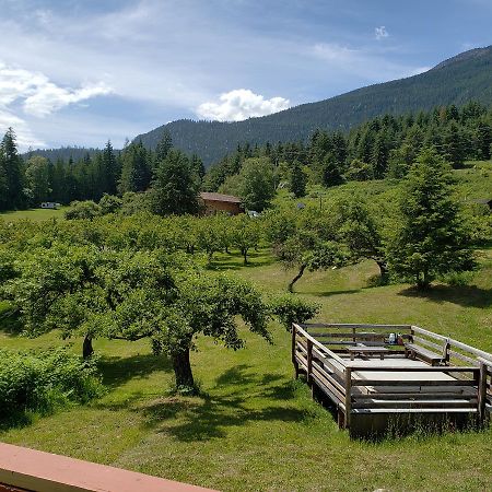 Cherry Cove Cabins Villa Kaslo Exterior foto