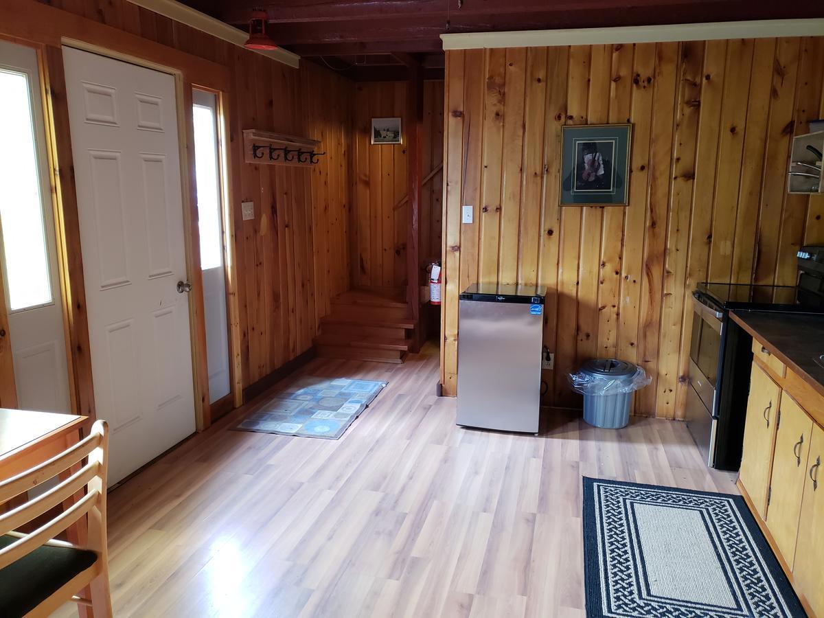 Cherry Cove Cabins Villa Kaslo Exterior foto