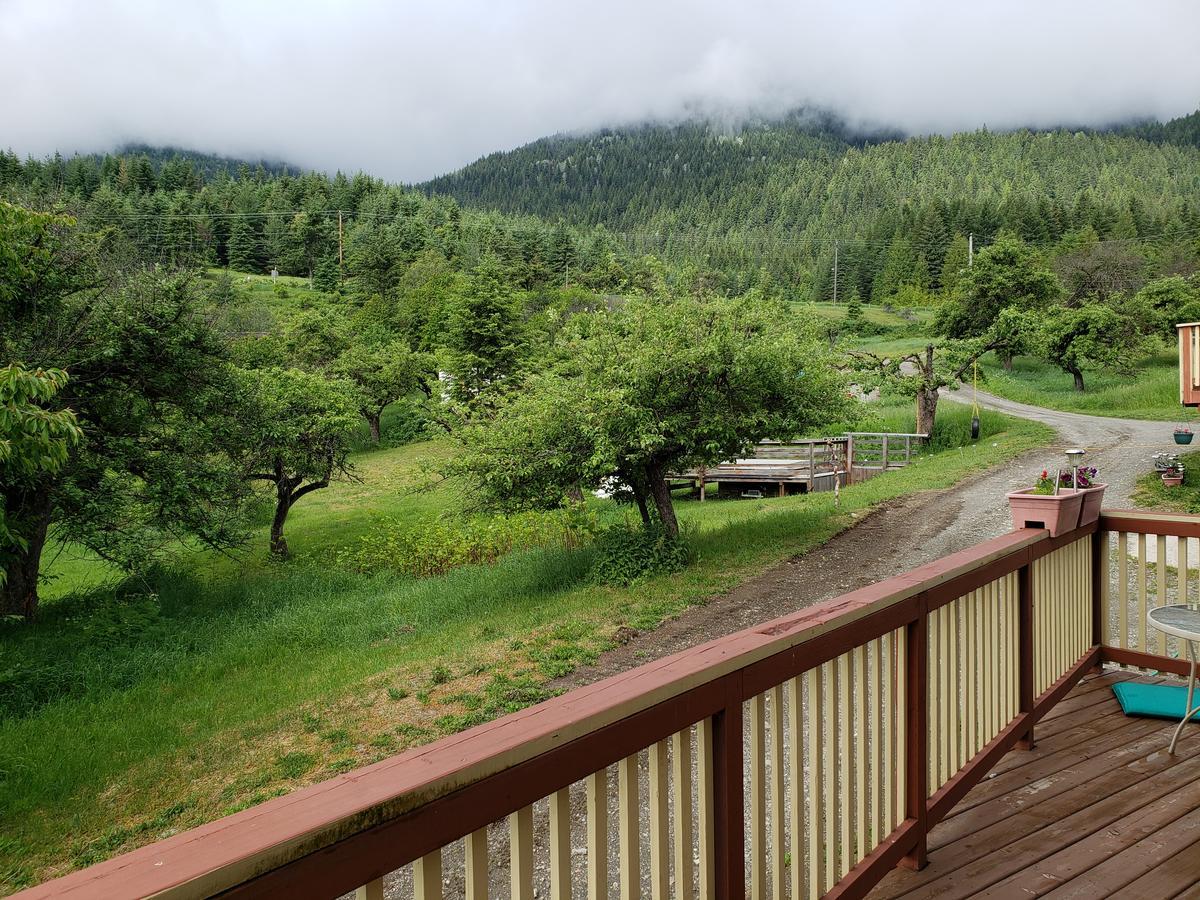 Cherry Cove Cabins Villa Kaslo Exterior foto