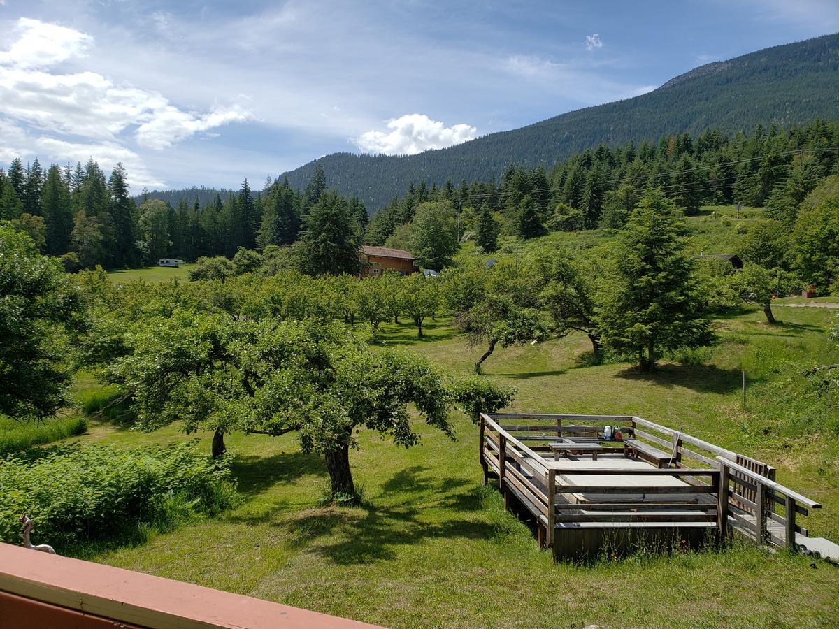 Cherry Cove Cabins Villa Kaslo Exterior foto