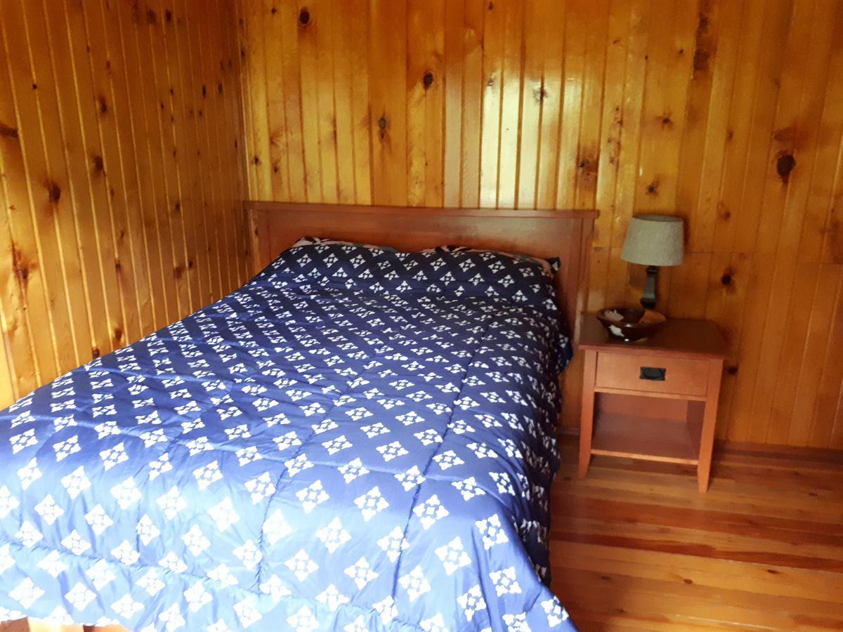 Cherry Cove Cabins Villa Kaslo Exterior foto